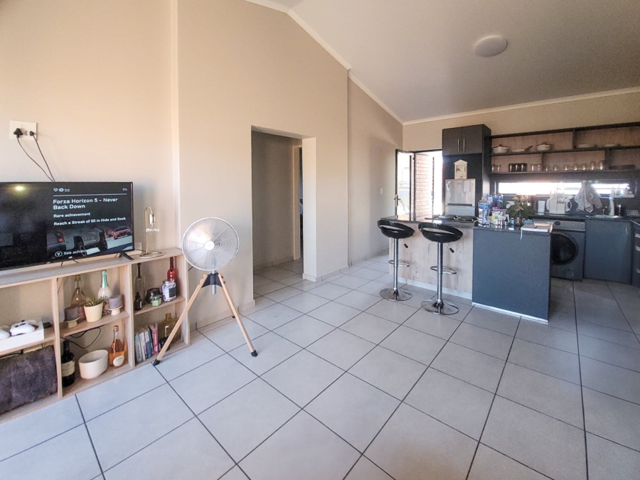 2 Bedroom Property for Sale in Van Der Hoff Park North West